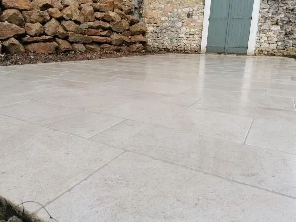 cour près de Saint-Georges-sur-Baulche